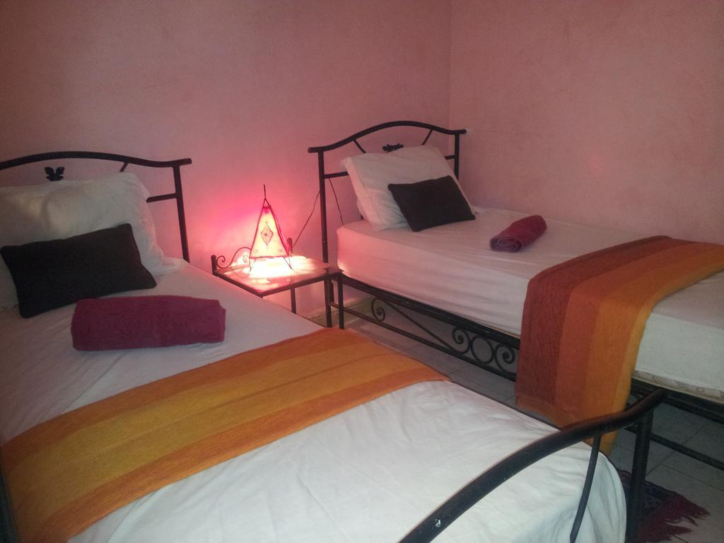 Riad Les Portes De La Medina Marrákes Szoba fotó